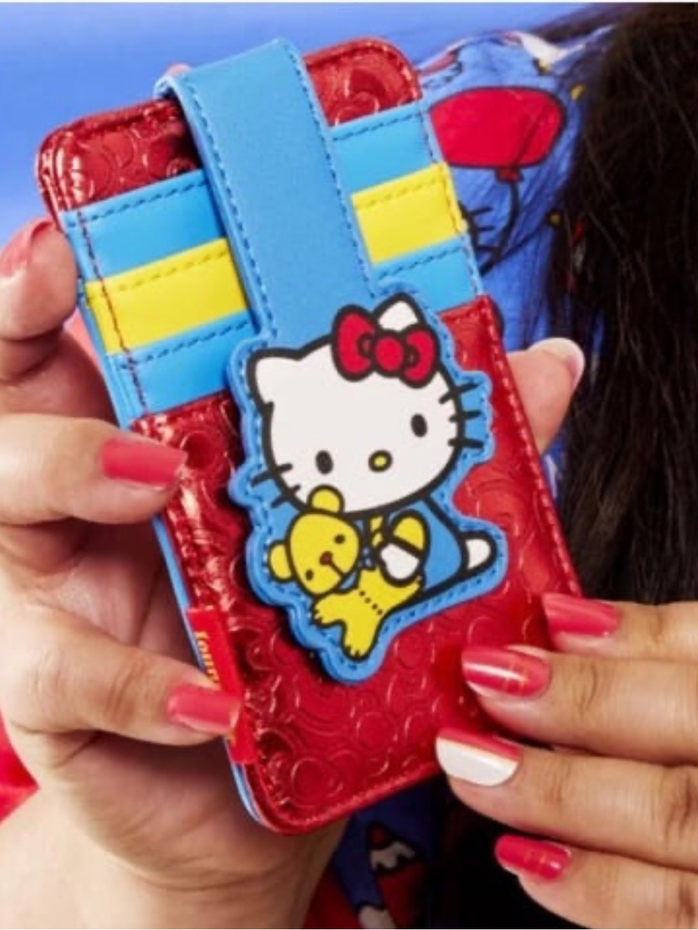 ❤️LF Sanrio Hello Kitty 50th Anniversary Metallic Cardholder - Picture 7 of 7